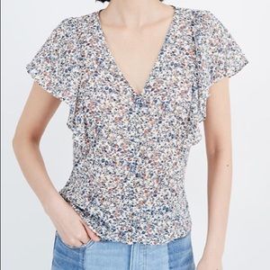 Carmelina Flutter-Sleeve Top in Blossoming Vines